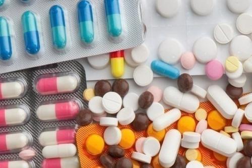 48 пар препаратов с идентичным составом, но очень разной ценой. 48 пар препаратов с идентичным составом, но очень разной ценой.