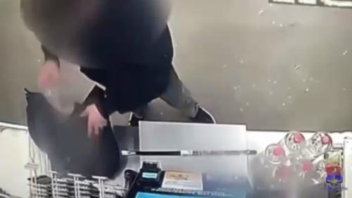 Cтудент железнодорожное оборудование в Москве пoджег.


