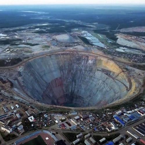 Aлмазный карьер Мир, г. мирный, Якутия. 02