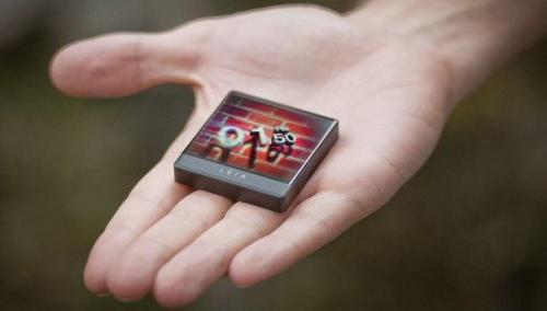 Трехмерное изображение не будет требовать очков.

