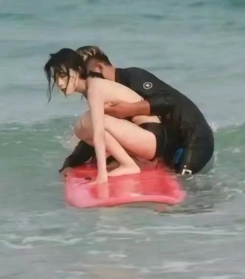 В Китае серфинг без … поддержки оказался. 01 В Китае серфинг без … поддержки оказался. 01