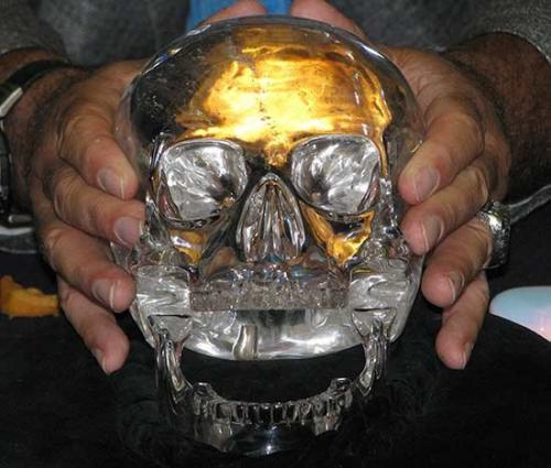 Культ черепов. В древние времена у разных народов человеческое тело считалось универсальным символом магических сил. 07 Культ черепов. В древние времена у разных народов человеческое тело считалось универсальным символом магических сил. 07