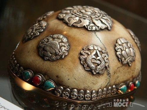 Культ черепов. В древние времена у разных народов человеческое тело считалось универсальным символом магических сил. 05 Культ черепов. В древние времена у разных народов человеческое тело считалось универсальным символом магических сил. 05