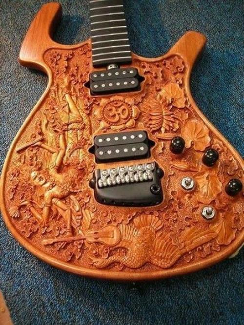 Самодельные резные гитары. 04