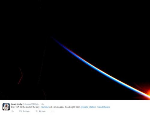 Фотографии от астронавта Scott Kelly, который сейчас на борту мкс. 01