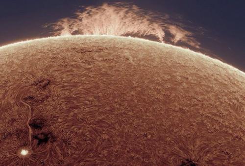 Наса жуткий снимок солнечного протуберанца показало.

