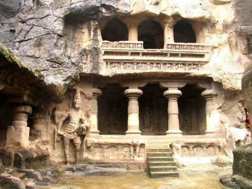 Эллора - храмы, высеченные в скале. 04