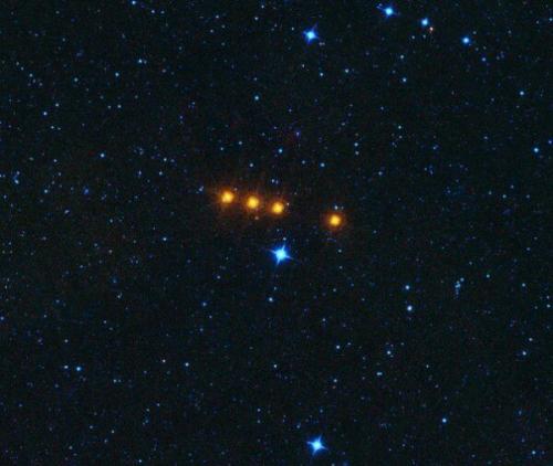 Астрономы обнаружили семейство потенциально опасных астероидов. Астрономы обнаружили семейство потенциально опасных астероидов.