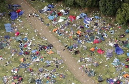 Эти фотографии шокировали общественность и вызвали волну возмущений. 03