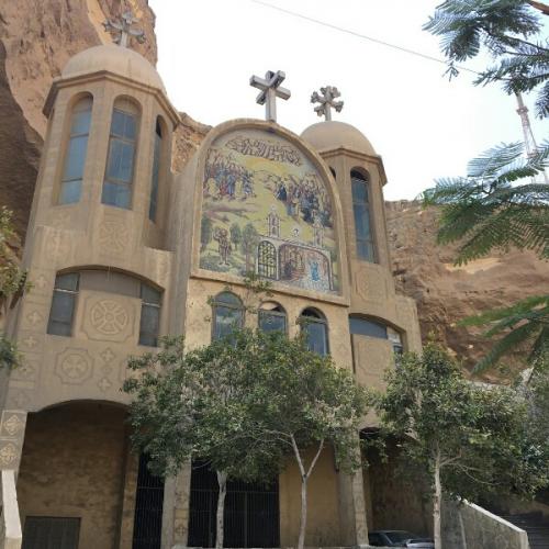 Гора муккатам: пещерный храм напротив пирамид. 02