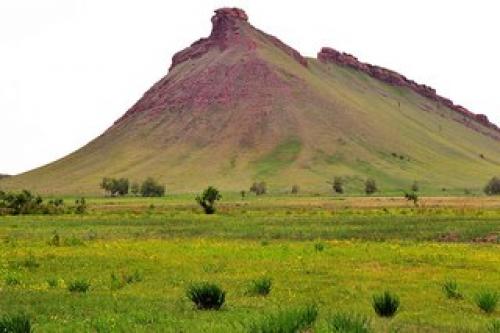 Хакасия.  Сундуки - святилище -. 01