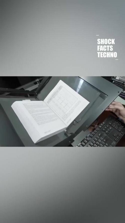 В Интернет архиве книги сканируют постранично на установке Scribe.  
