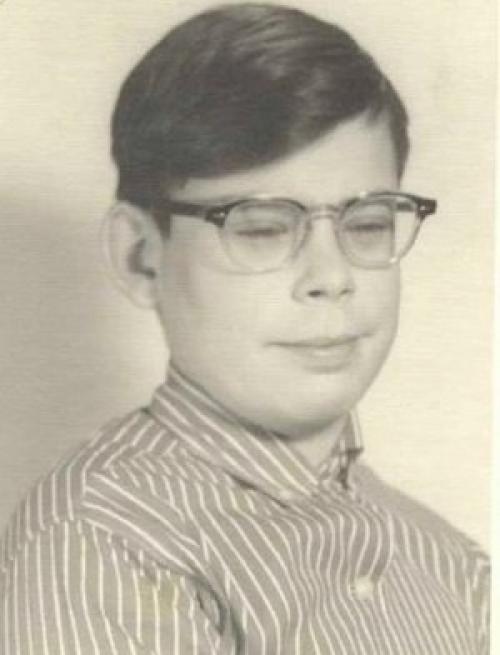 Стивен кинг о запуске первого искусственного спутника земли - 4 октября 1957 года. 
