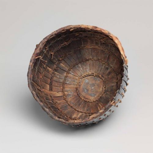 Древний пластинчатый шлем прекрасной сохранности. 02