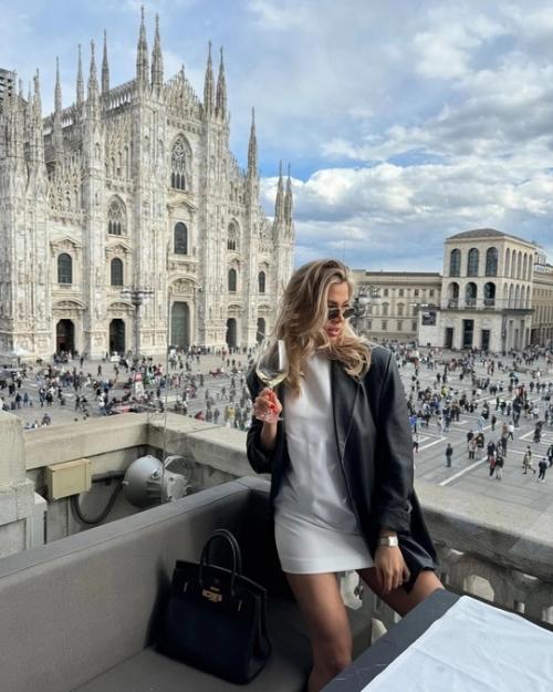 Русская девушка Джонни деппа ответила на вопрос о визите актера в Россию. 01