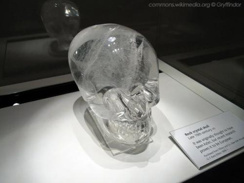 Кем и когда создан таинственный хрустальный череп майя. 02