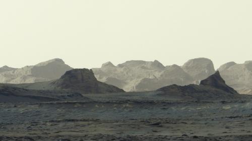 Curiosity снял необычные скалы марса, происхождение которых озадачивает ученых.
