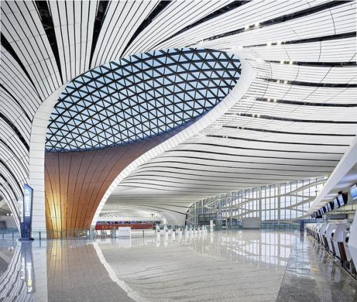 В Пекине открыт самый большой аэропорт. 05
