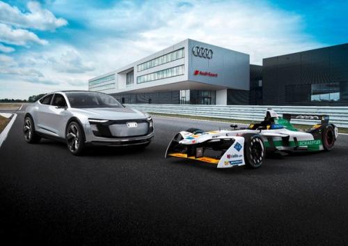 Audi представила свой болид для гонок Formula E. 01 Audi представила свой болид для гонок Formula E. 01
