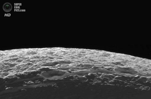 Спутники Сатурна.  Снимки космического аппарата Кассини. 02