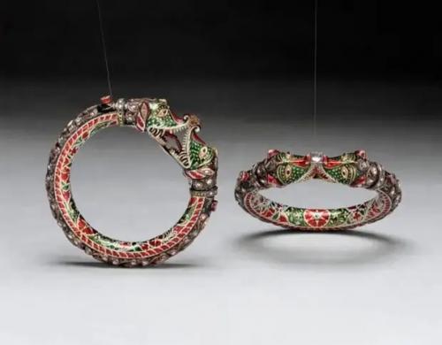 Сейчас таких не делают: волшебные по исполнению артефакты прошлого. 02