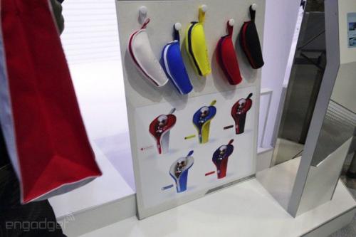 Крошечный робот - компаньон от Toyota помещается в автомобильный подстаканник и умеет распознавать эмоции. 01 Крошечный робот - компаньон от Toyota помещается в автомобильный подстаканник и умеет распознавать эмоции. 01