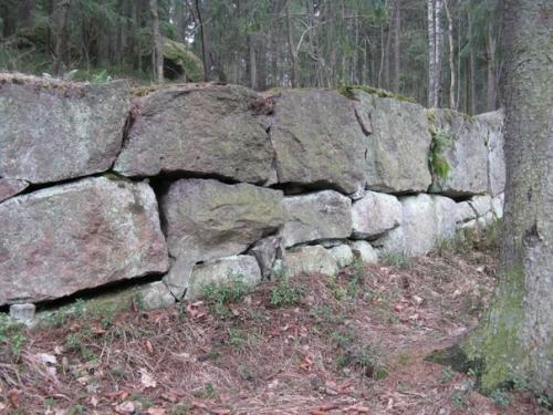 О чем говорят каменные мегалиты парка монрепо? 07