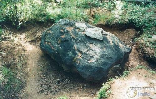 Метеорит с инопланетными иероглифами упал в Канаде в 1908 году. 03 Метеорит с инопланетными иероглифами упал в Канаде в 1908 году. 03
