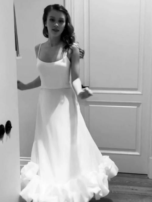 Не зазвездилась: Анна пересильд уверяет, что звёздная болезнь её не коснулась. 01