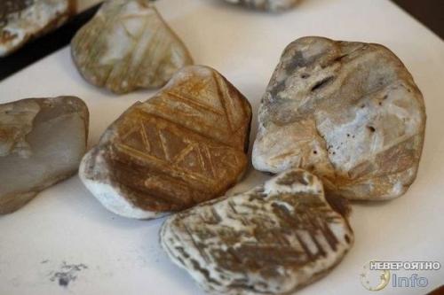 Метеорит с инопланетными иероглифами упал в Канаде в 1908 году. 01 Метеорит с инопланетными иероглифами упал в Канаде в 1908 году. 01