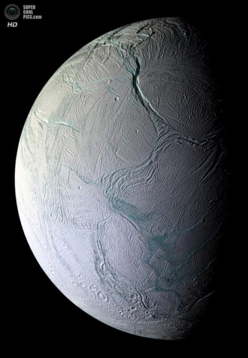 Спутники Сатурна.  Снимки космического аппарата Кассини. 07