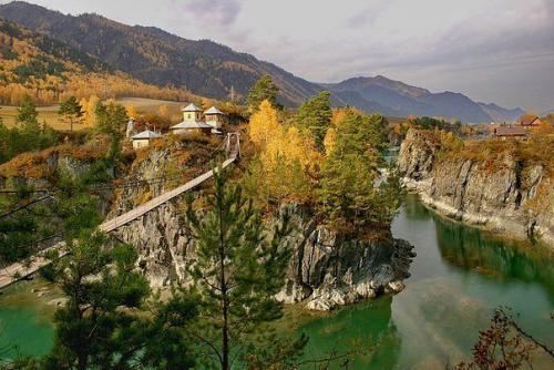 Храм Иоанна богослова на острове патмос (республика Алтай. 02 Храм Иоанна богослова на острове патмос (республика Алтай. 02