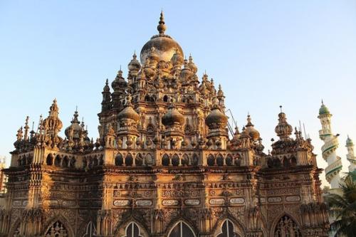 Махабат макбара. Сказочный дворец - мавзолей махабат макбара по праву считается одной из наиболее сохранившихся тайн Индии. 07