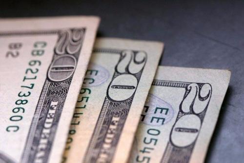 Как научиться копить деньги?