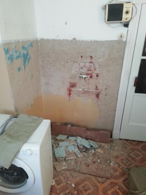 Обычный работяга Антон Савчук сделал бесплатно ремонт ветеранам ВОВ. 02