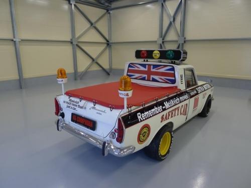 Москвич-434 - советский легковой автомобиль малого класса, который серийно выпускался на автозаводе имени ленинского комсомола (азлк. 01