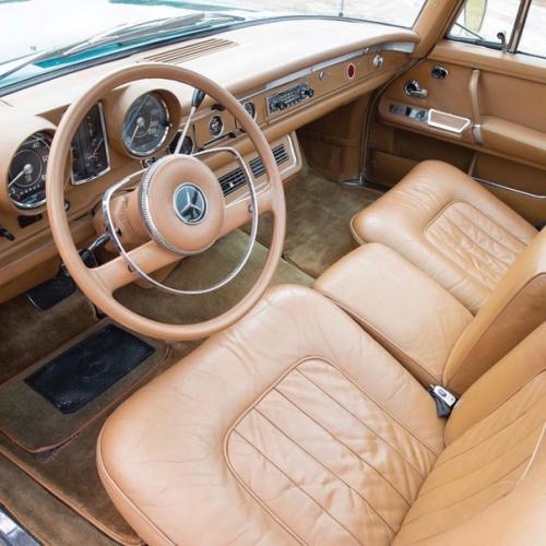 Серия фотографий шестисотого мерседеса 1966-го года, доработанного французским ателье Анри шапрон. 04