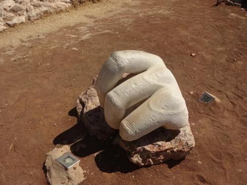 Рука геркулеса - остаток древнего артефакта. 03