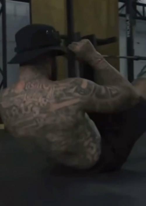 В окружении 42-летнего Тимати объяснили причины, по которым он никогда не собирается жениться.

