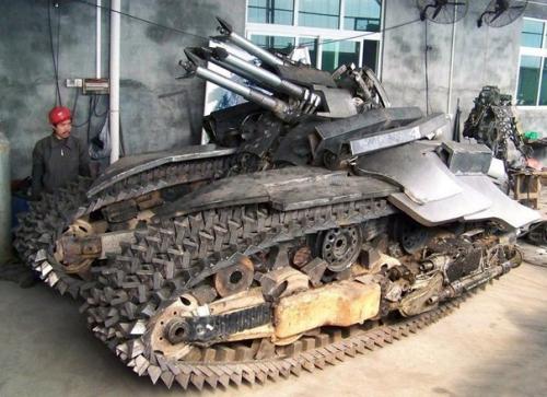 Самодельный танк от китайского умельца. 01