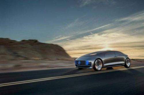 Компания Mercedes - Benz показала на CES 2015 самоуправляемый автомобиль будущего F 015. 04 Компания Mercedes - Benz показала на CES 2015 самоуправляемый автомобиль будущего F 015. 04