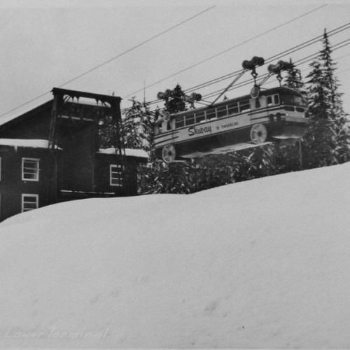 Старинные фотографии фуникулёра Skiway Sky Bus, который использовался на горе худ. 05