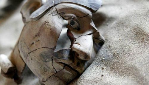 Равнодушие - могучая сила, действующая в истории.