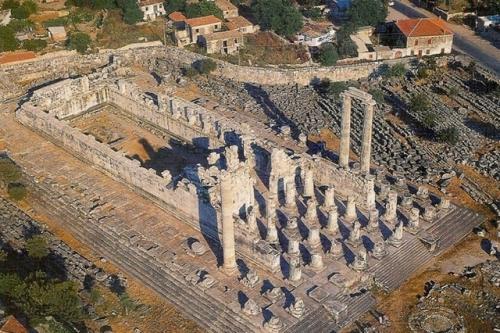 Храм Аполлона в Дидиме (Турция). 01 Храм Аполлона в Дидиме (Турция). 01