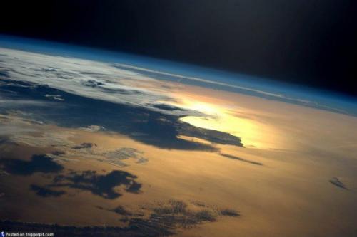 Астробиологи предлагают искать пришельцев методом от Противного. Астробиологи предлагают искать пришельцев методом от Противного.