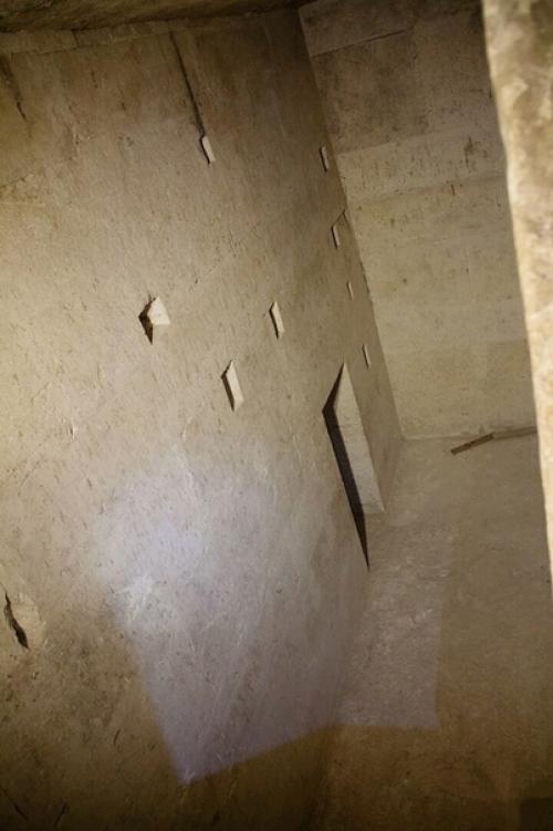 Странная египетская гробница, потолок которой выполнен в форме современных труб. 05 Странная египетская гробница, потолок которой выполнен в форме современных труб. 05