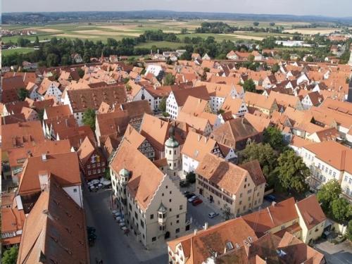 Круглый город в метеоритном кратере. 04