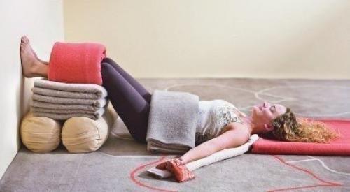 Снятие напряжения. Восстановительная йога - это пассивная практика, в которой расслабленные позы удерживаются в течение нескольких минут. 04 Снятие напряжения. Восстановительная йога - это пассивная практика, в которой расслабленные позы удерживаются в течение нескольких минут. 04