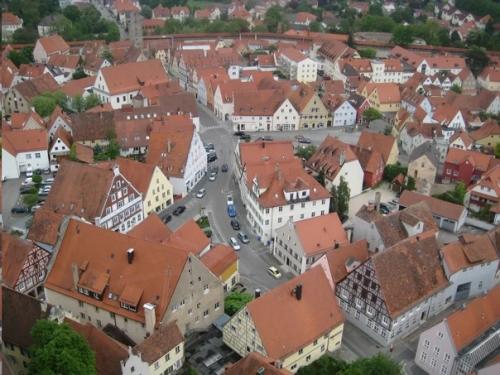 Круглый город в метеоритном кратере. 02