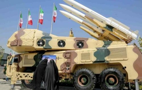 Китай намерен в ближайшие недели поставить Ирану новые системы пво, включая переносные зенитные ракетные комплексы, - CNN.

